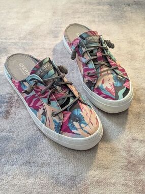 Sperry Floral Slip-On Sneaker Mule in Pink & Teal Like New